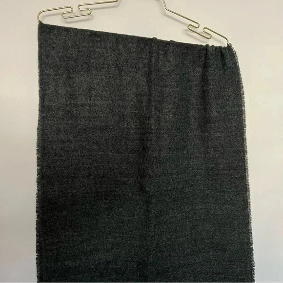 Steve Madden Heather Gray Grey Print Scarf Cozy Warm - Picture 3 of 5